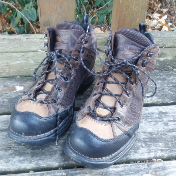 Danner Shoes Danner Gore Tex Chukka Boots Mens 2 Terra Force Poshmark